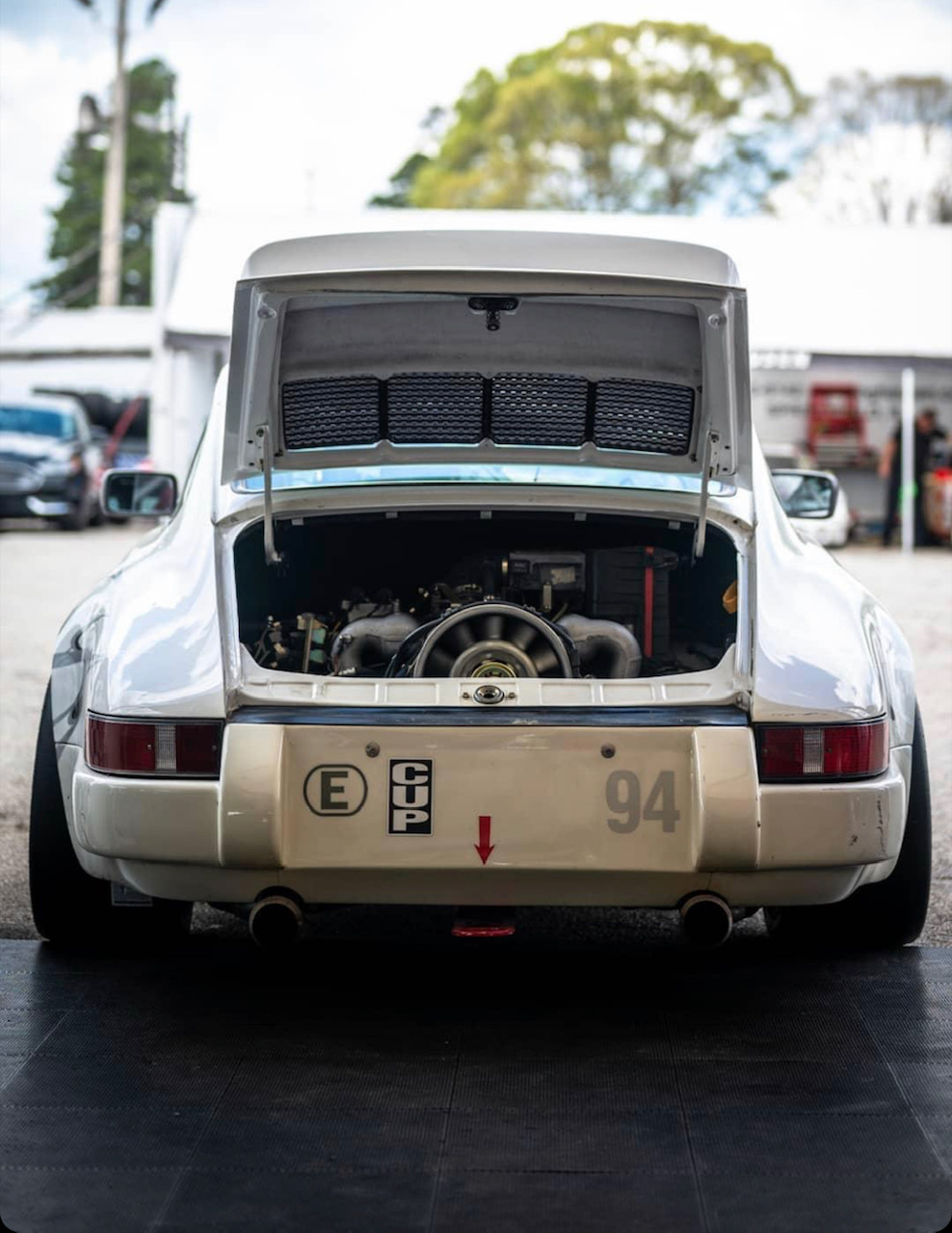 The air cooled 911… a true classic. It has been a tremendous training tool in Rob’s development over the past several seasons.